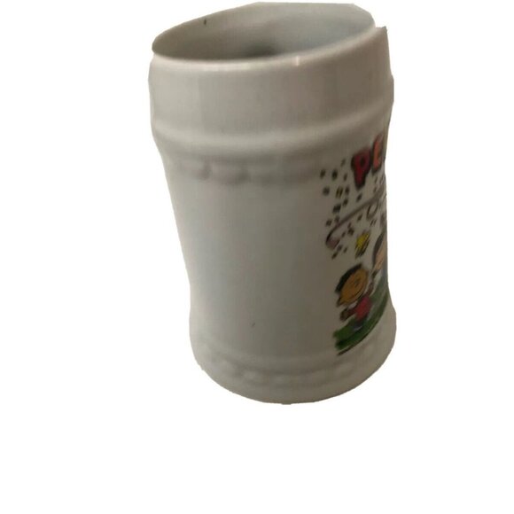 Knott’s Berry Farm Peanuts Celebrating Charlie Brown Snoopy Ceramic Mug 5 1/2" - Picture 4 of 5